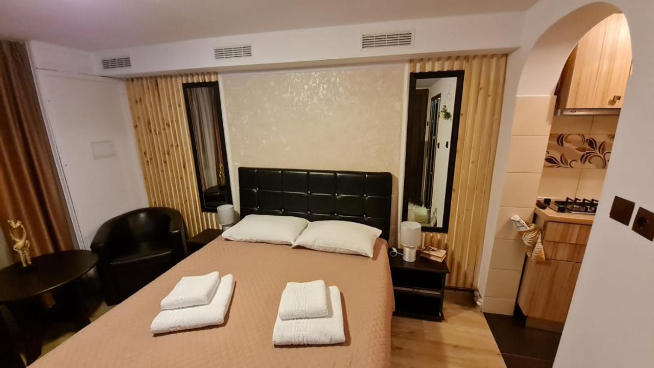 Вілла Cozy House With Nice Garden In Heart Of City Center Клуж-Напока Екстер'єр фото